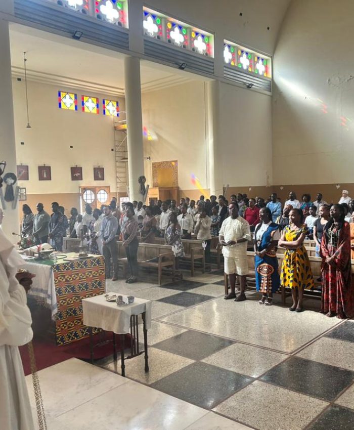 FES : L’ARCHEVEQUE DE RABAT EFFECTUE UNE VISITE PASTORALE A LA PAROISSE SAINT-FRANÇOIS D’ASSISE