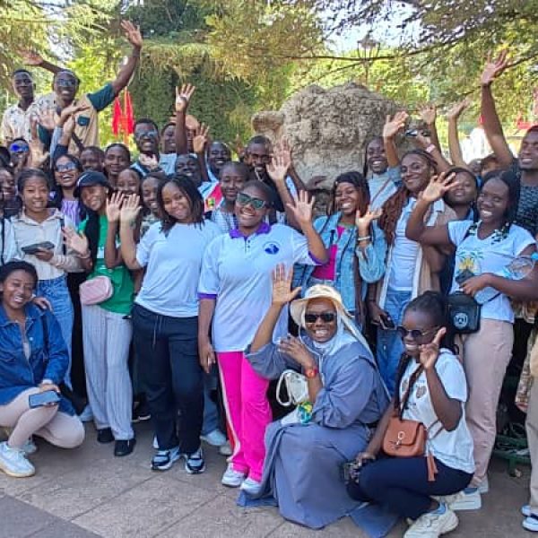 IFRANE : UNIVERSITE D’ETE 2025 AVEC DES PELERINS D’ESPERANCE EN MARCHE