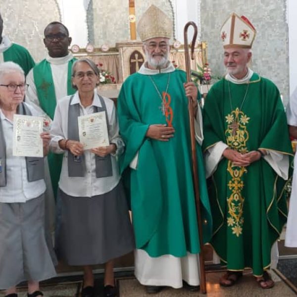 Les sœurs Jubilaires et les célébrants